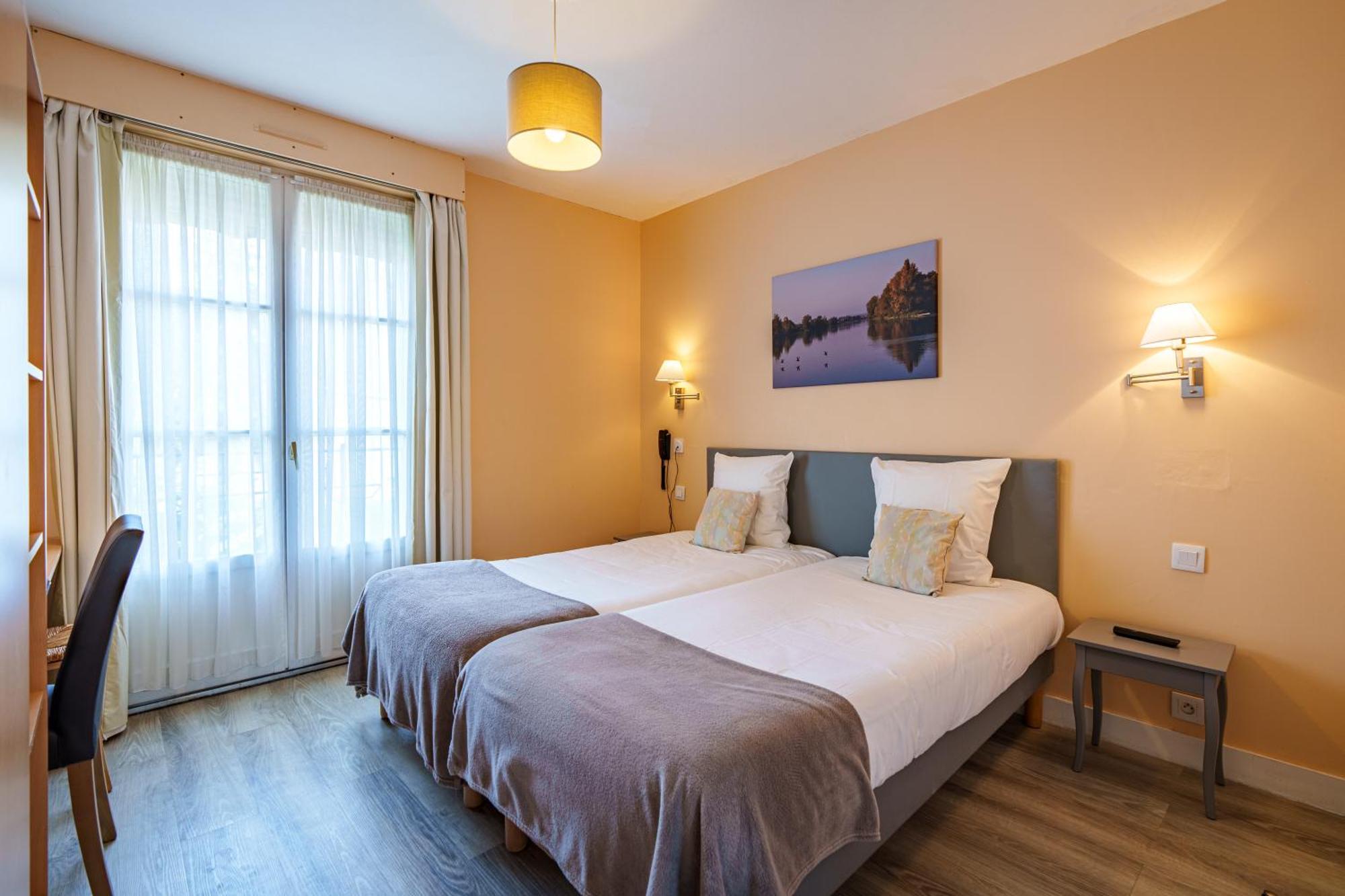 אזאי-לה-רידיו Hotel Val De Loire מראה חיצוני תמונה