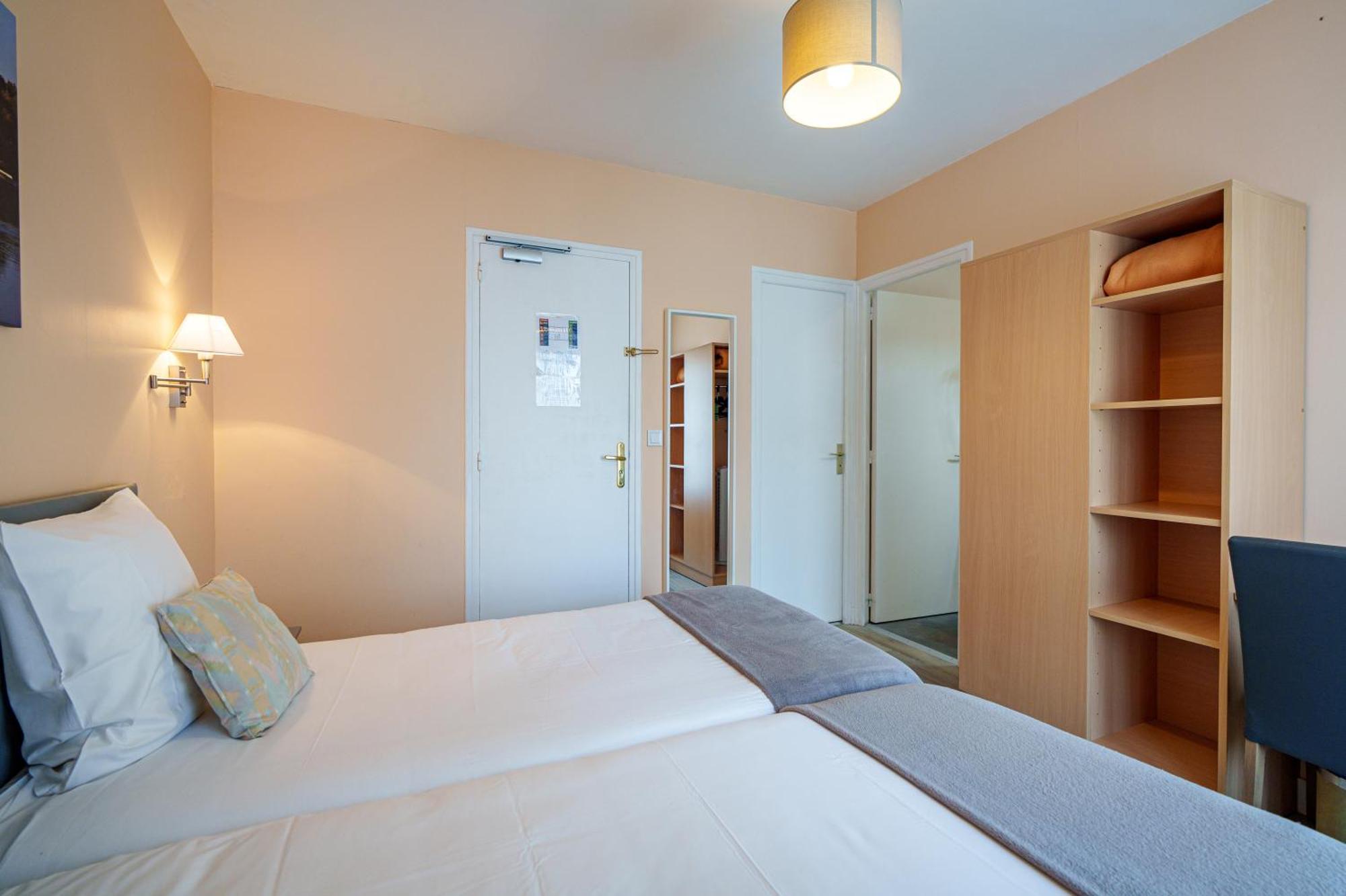 אזאי-לה-רידיו Hotel Val De Loire מראה חיצוני תמונה